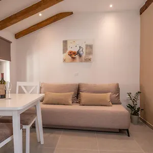  Apartment Aaa & With Free Parking Kroatien
